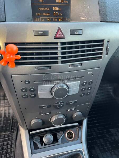 Opel Astra H 1.9 CDTI COSMO