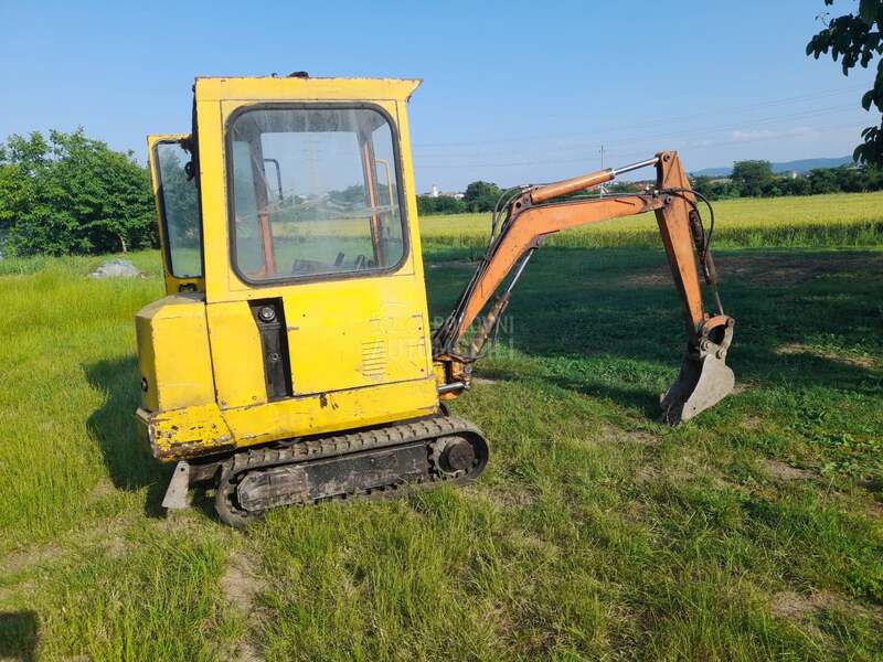 Kubota KH 15