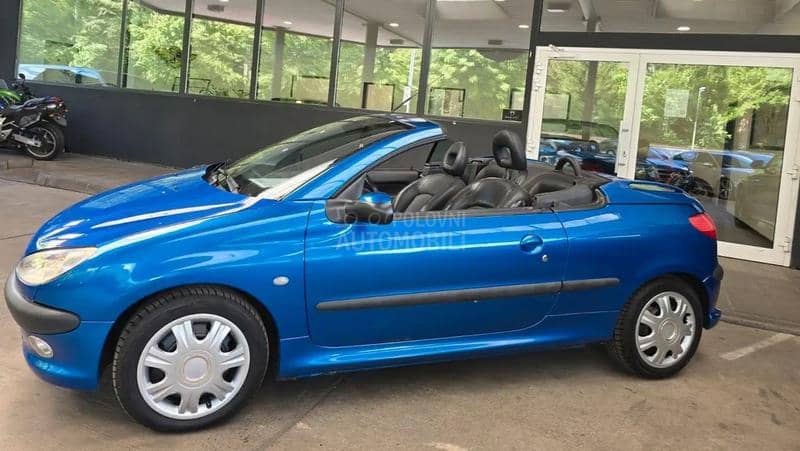Peugeot 206 cc 2002. god. -  kompletan auto u delovima