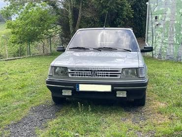 Peugeot 309 1988. god. -  kompletan auto u delovima