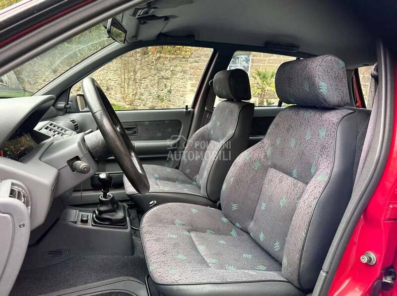 Renault Clio 1993. god. -  kompletan auto u delovima