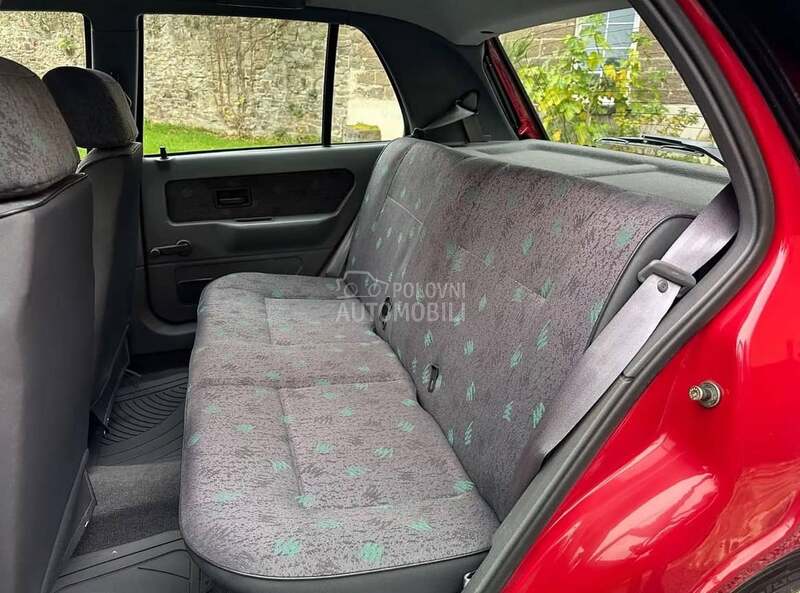 Renault Clio 1993. god. -  kompletan auto u delovima