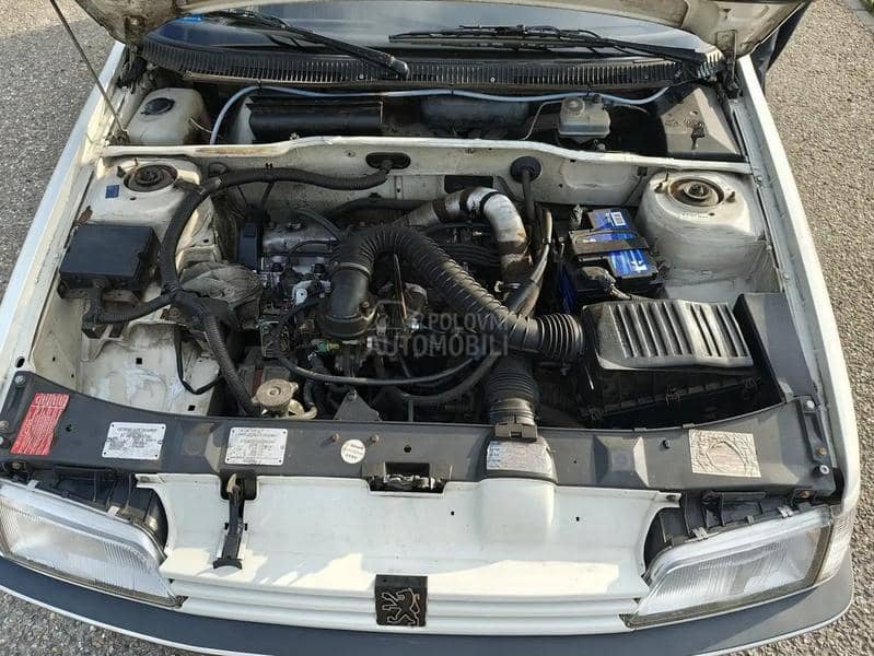 Peugeot 405 1992. god. -  kompletan auto u delovima