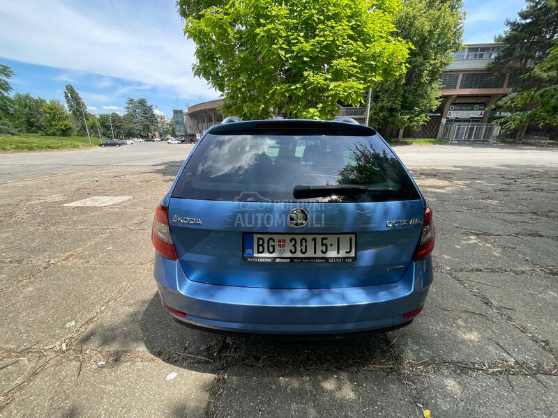 Škoda Octavia SAMO A U T O P U T