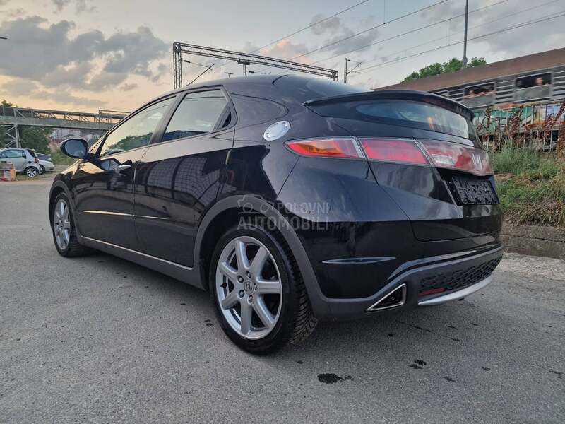Honda Civic 1.8 SPORT