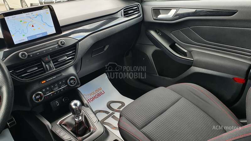 Ford Focus ST Line