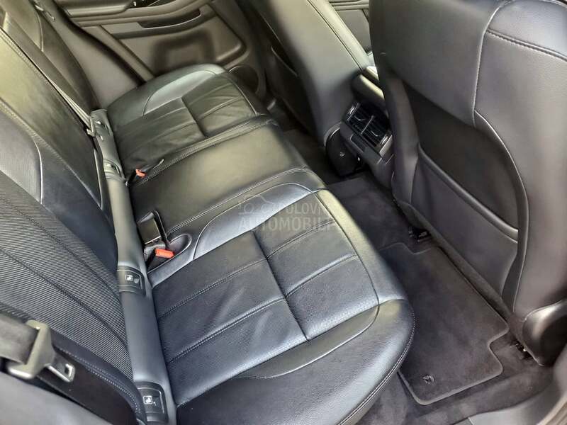 Land Rover Range Rover Evoque D150 S 4WD hibrid