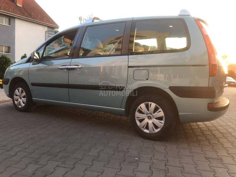 Citroen C8 2.0  7 sedista