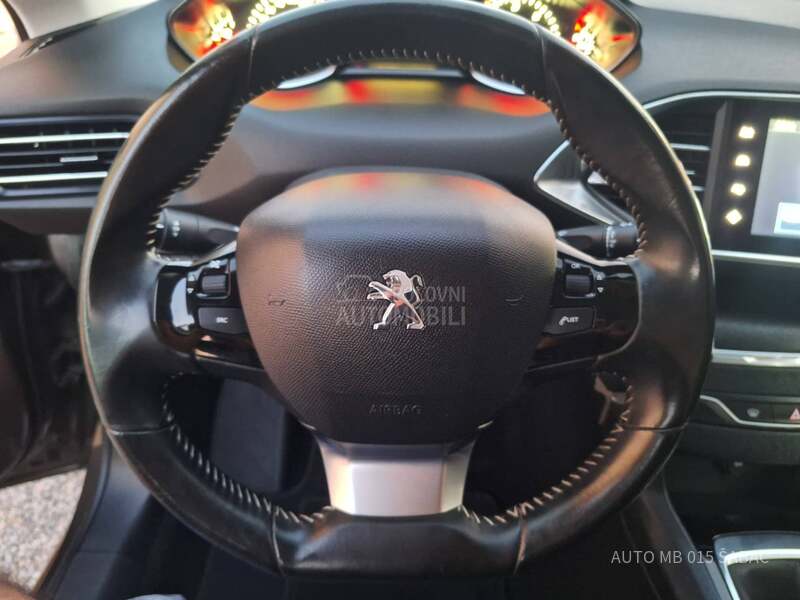Peugeot 308 1.6 Blue HDI