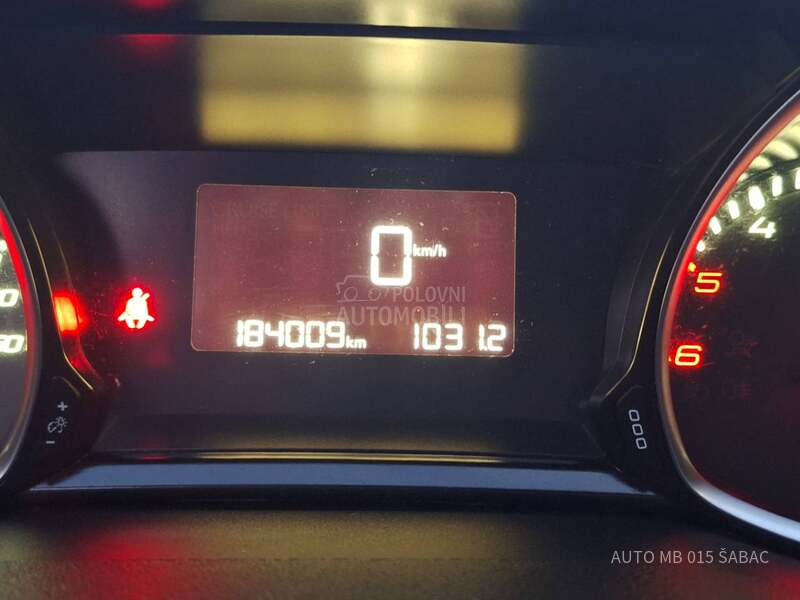 Peugeot 308 1.6 Blue HDI