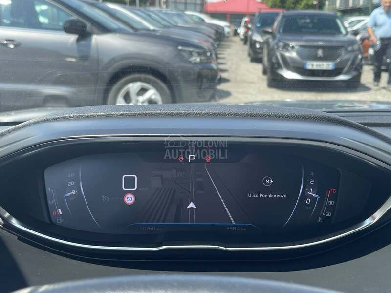 Peugeot 3008 1.2 B Autom