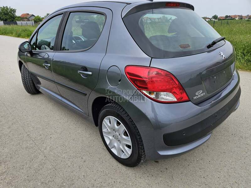 Peugeot 207 8.V U.R.B.A.N