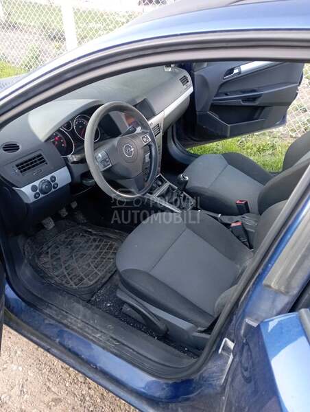 Opel Astra H 1.6