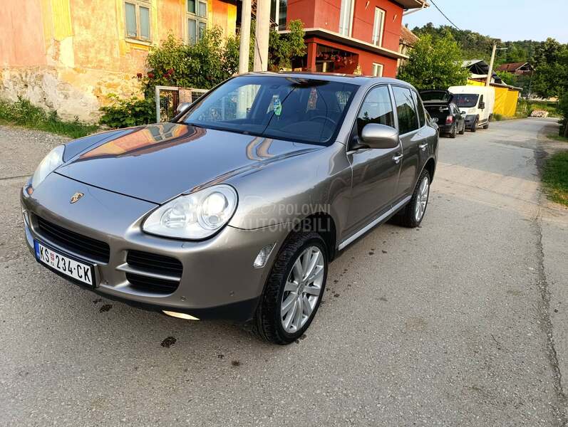Porsche Cayenne 