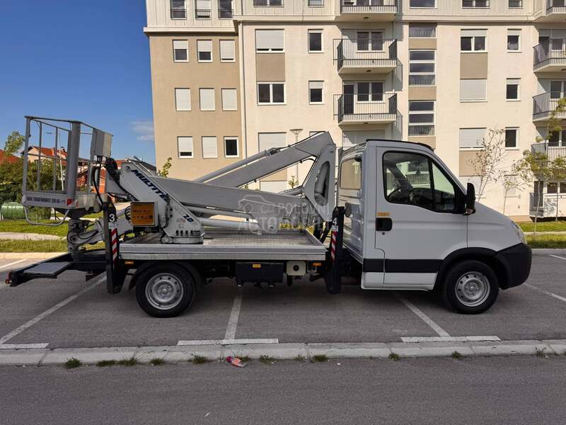 Iveco daily 22m