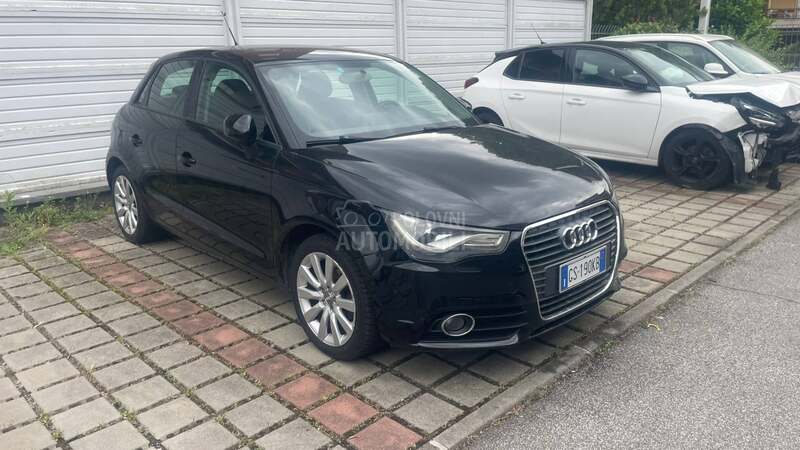 Audi A1 1.6TDI NAV/XSENO/LED