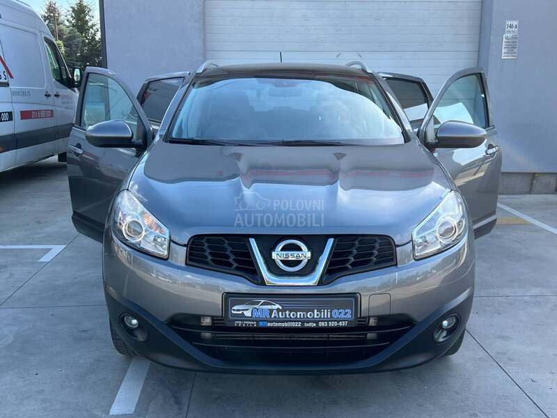 Nissan Qashqai 2.0dCi 4X4 PANOR/NAV