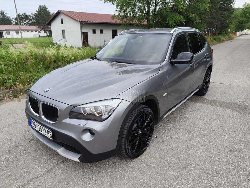 BMW X1 Xdrive Nav i