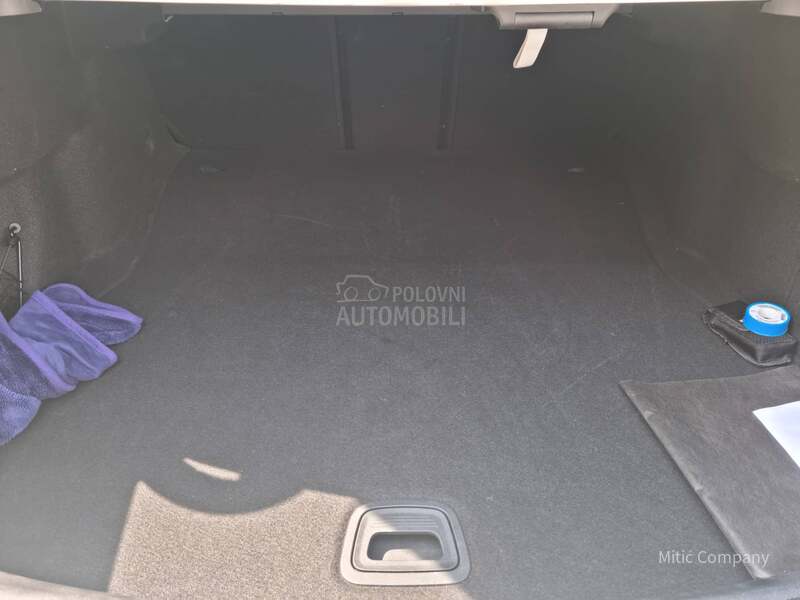 Mercedes Benz E 220 4MATIC
