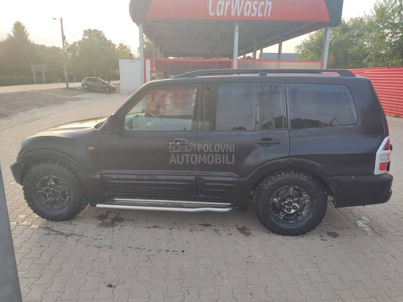 Mitsubishi Pajero 