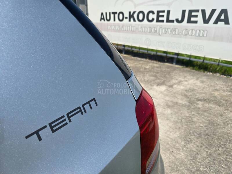 Volkswagen Golf 6 1.6 TDI TEAM