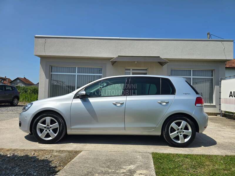 Volkswagen Golf 6 1.6 TDI TEAM