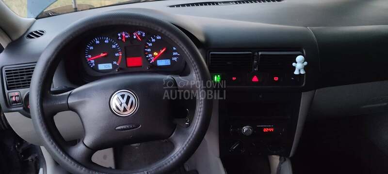 Volkswagen Golf 4 GOLF 4 1,4 TNG