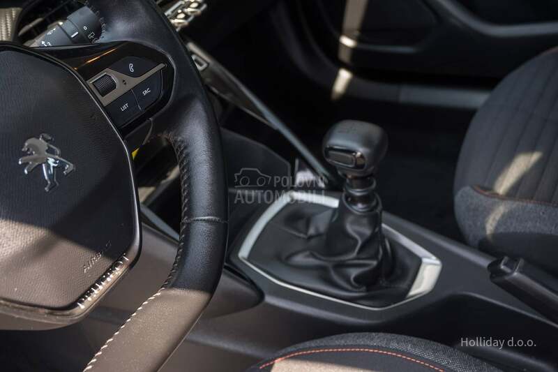 Peugeot 2008 1.5BlueHDI Led Nav