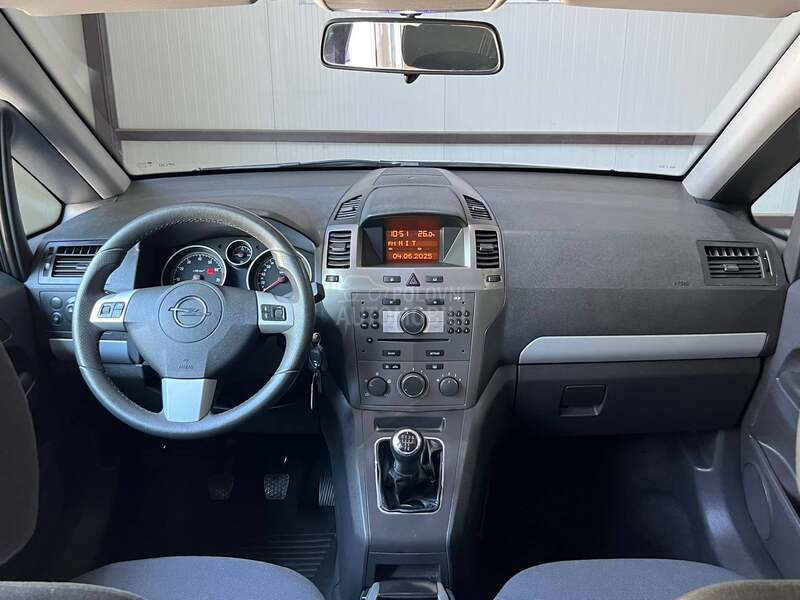 Opel Zafira 