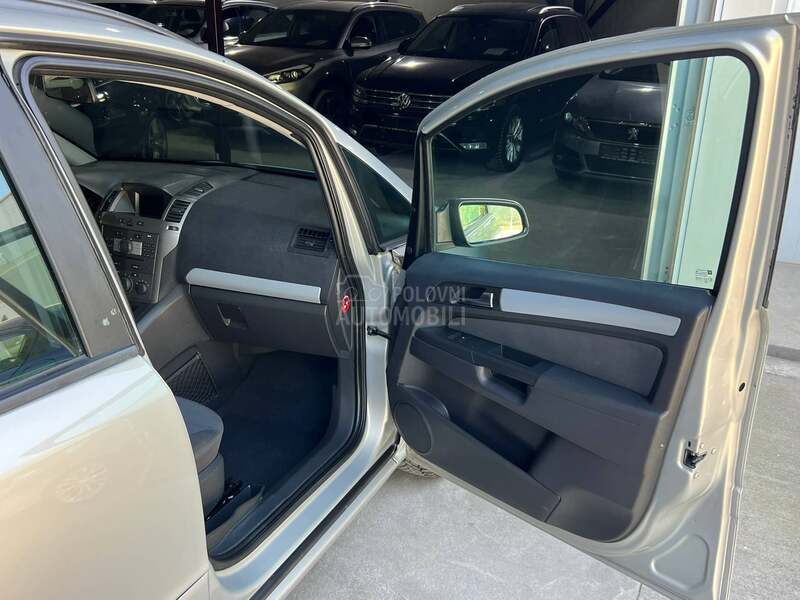 Opel Zafira 
