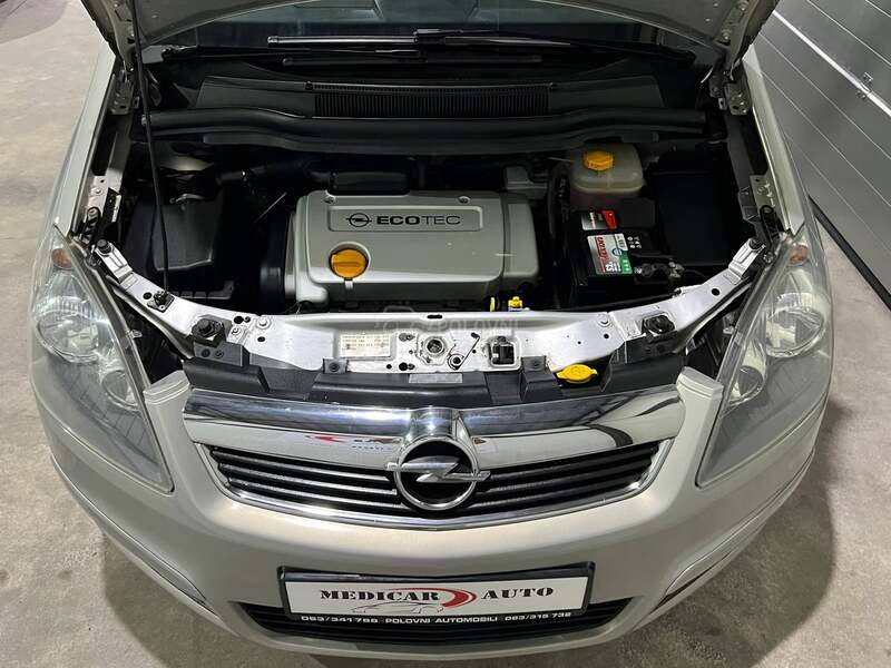 Opel Zafira 