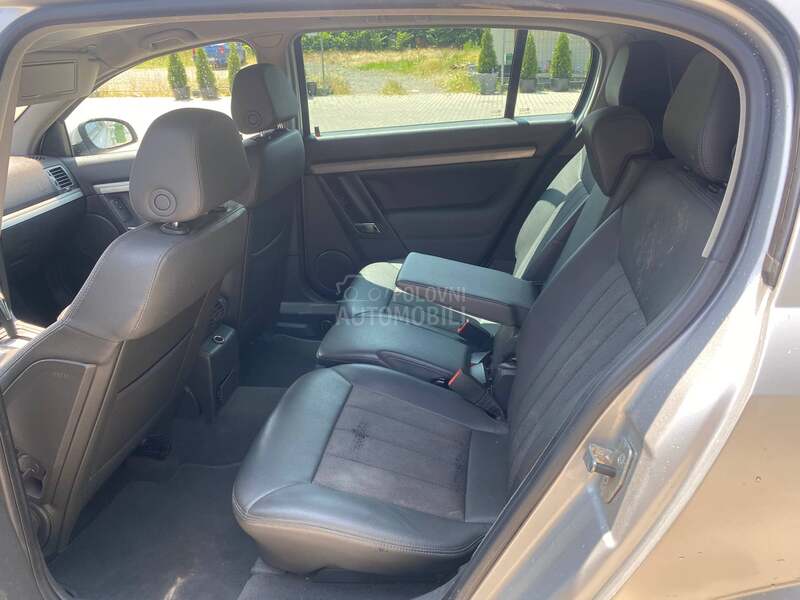 Opel Signum 