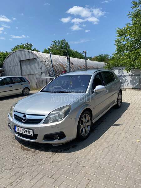 Opel Signum 