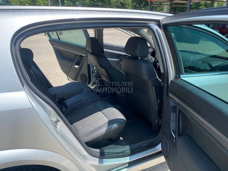 Opel Signum 