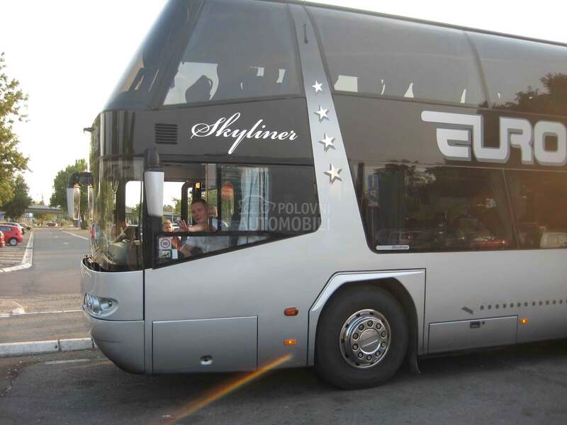 Neoplan Skyliner