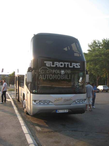 Neoplan Skyliner