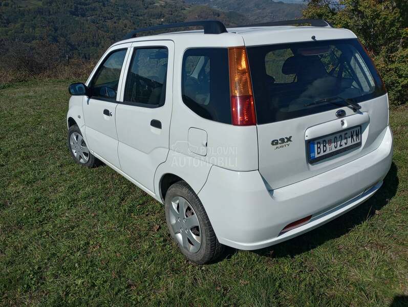 Subaru Justy 
