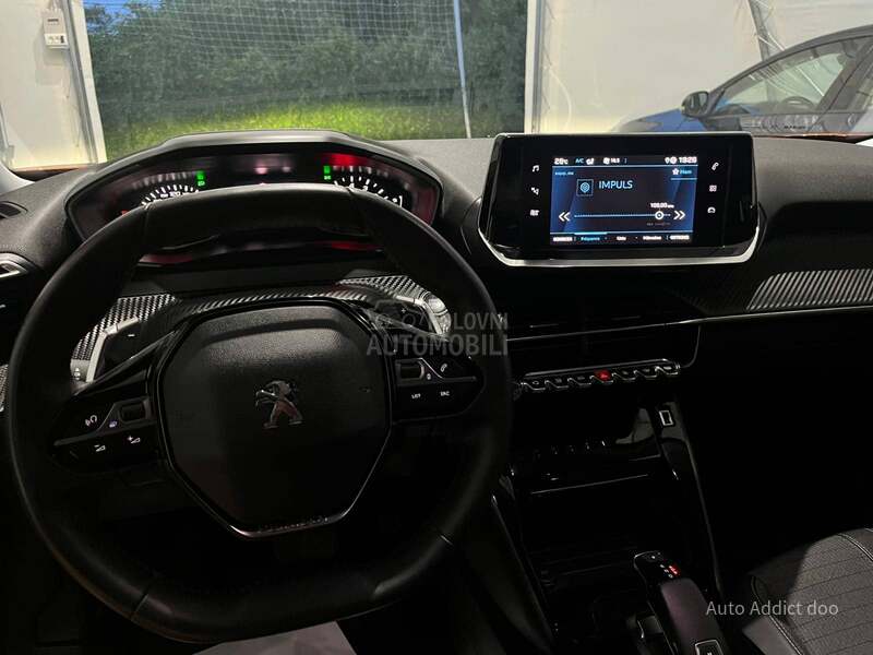 Peugeot 2008 1.2 ALLURE