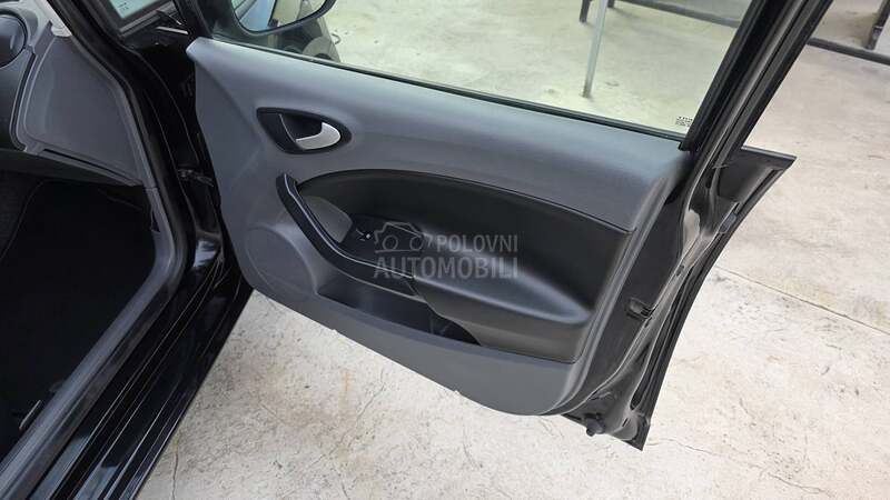 Seat Ibiza 1.2 b