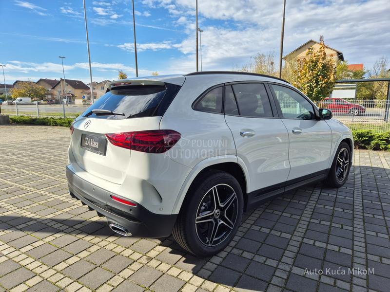 Mercedes Benz GLA 180 AMG line