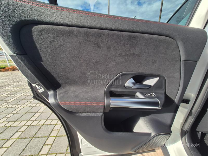 Mercedes Benz GLA 180 AMG line