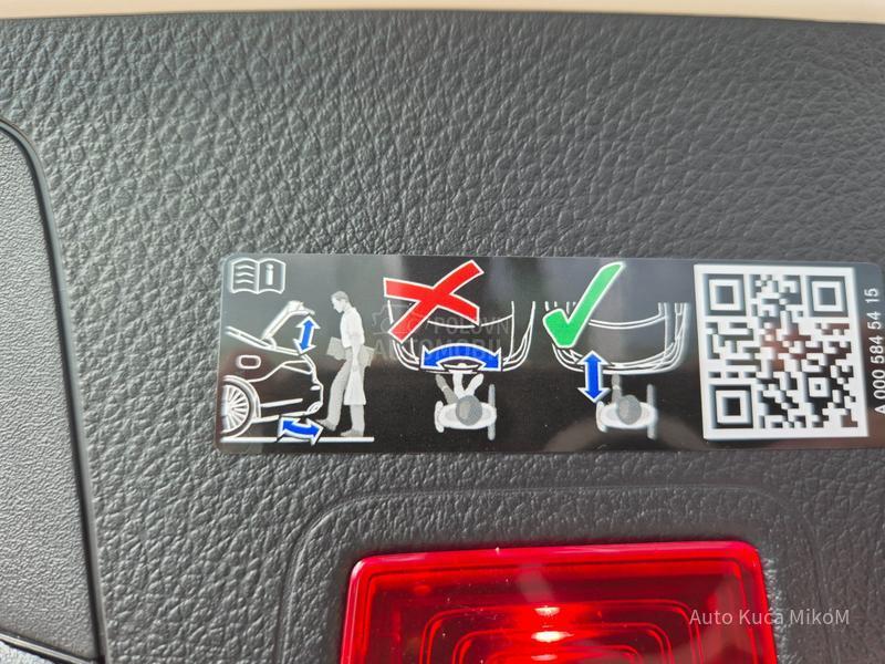 Mercedes Benz GLA 180 AMG line