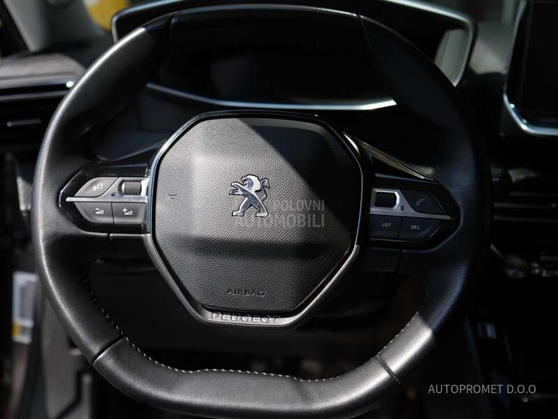 Peugeot 2008 Allure 1.2T