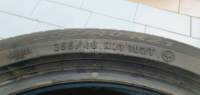 Pirelli 255/40 R21 Letnja