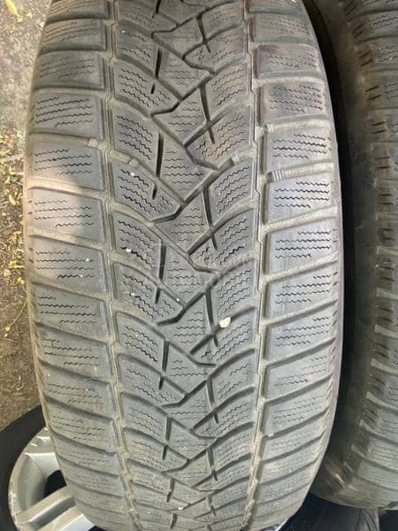 Dunlop 215/60 R16 Zimska