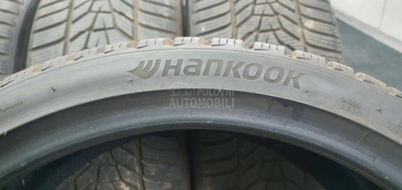 Hankook 225/35 R19 Zimska