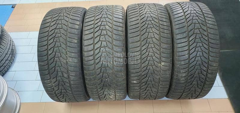 Hankook 225/35 R19 Zimska