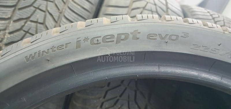 Hankook 225/35 R19 Zimska