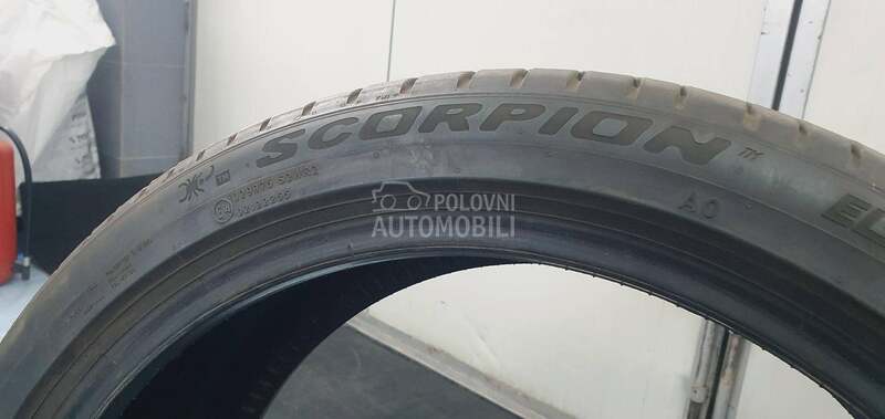 Pirelli 235/45 R21 Letnja