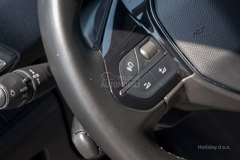 Peugeot 5008 1.5BlueHDI Allure